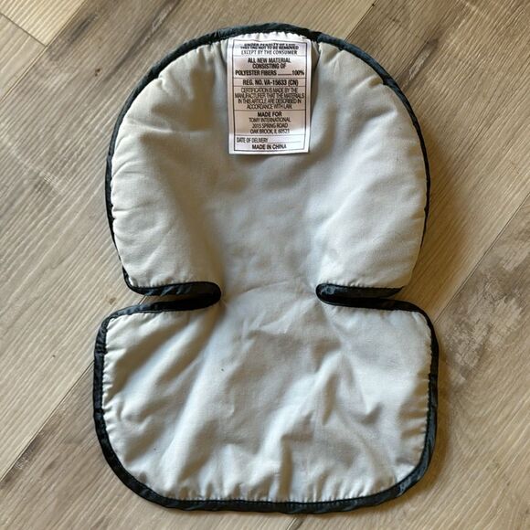 JJ Cole Baby Head Support - Picture 4 of 5